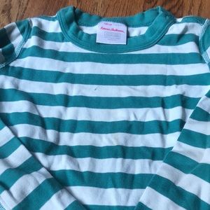 Hanna Andersson organic cotton pajamas in green stripe size 6-7 size 120cm